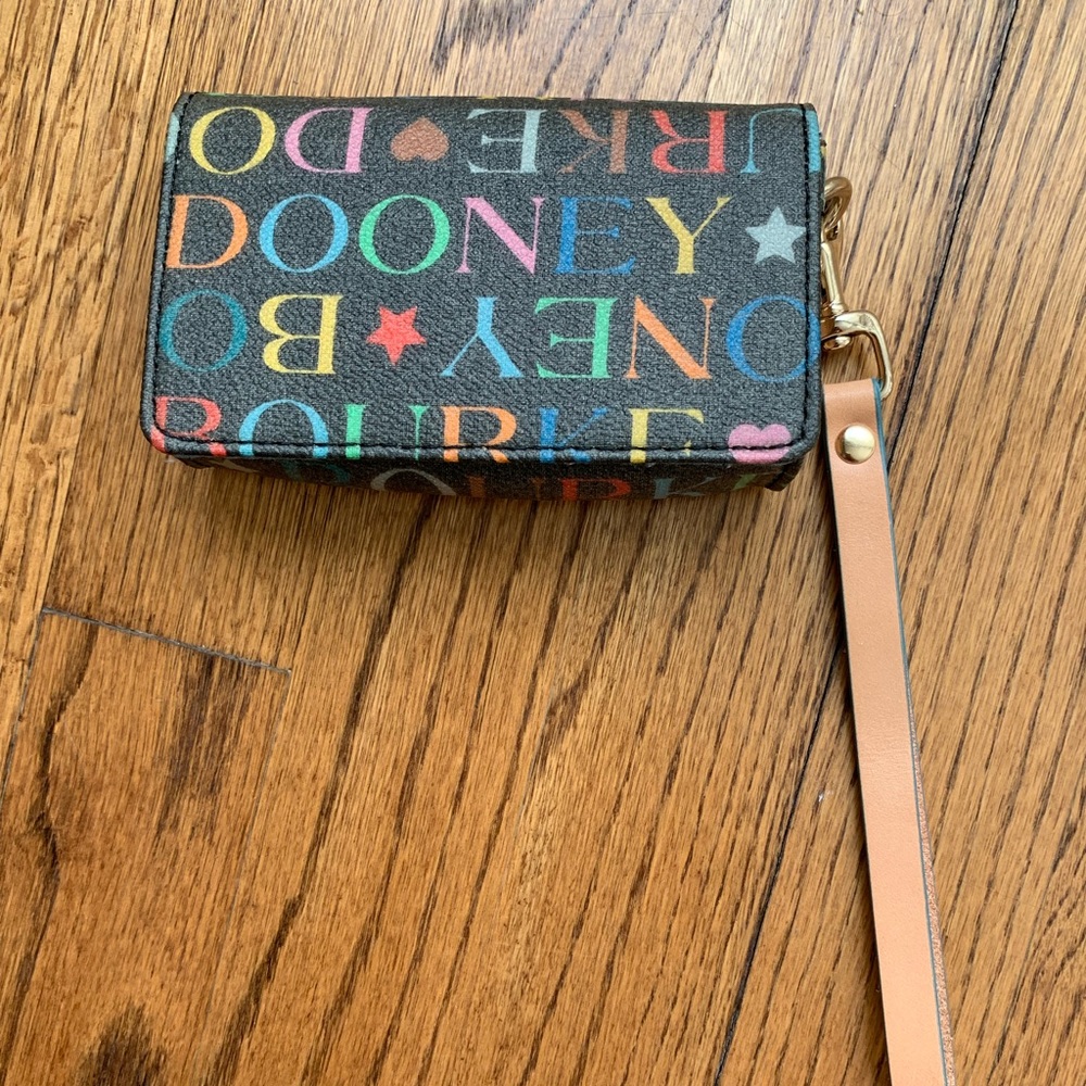 Dooney & Bourke Phone Wallet